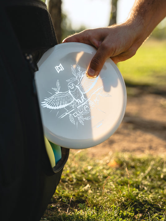 Wingman Discs Dlask Putter DiscGolf Scheibe, weiß mit Tasche